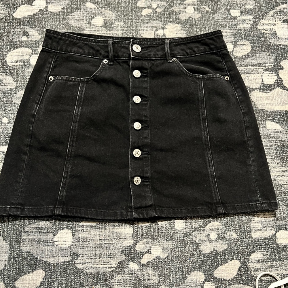 Front Button American Eagle Black Jean Skirt | size 6
